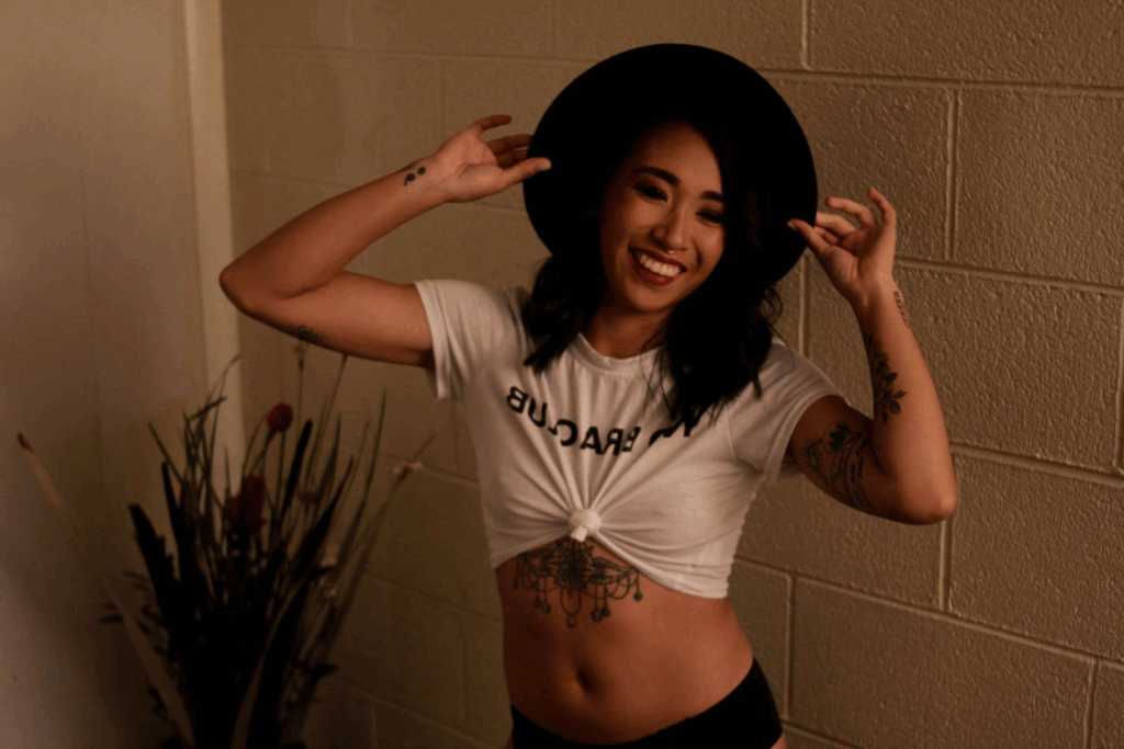TANK TOP/T-SHIRT